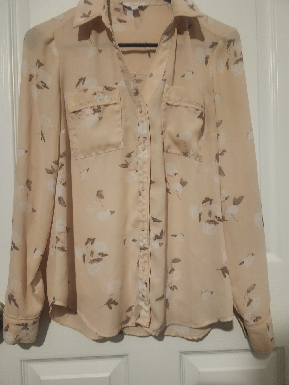 Candie's Beige Floral Button-Front Blouse